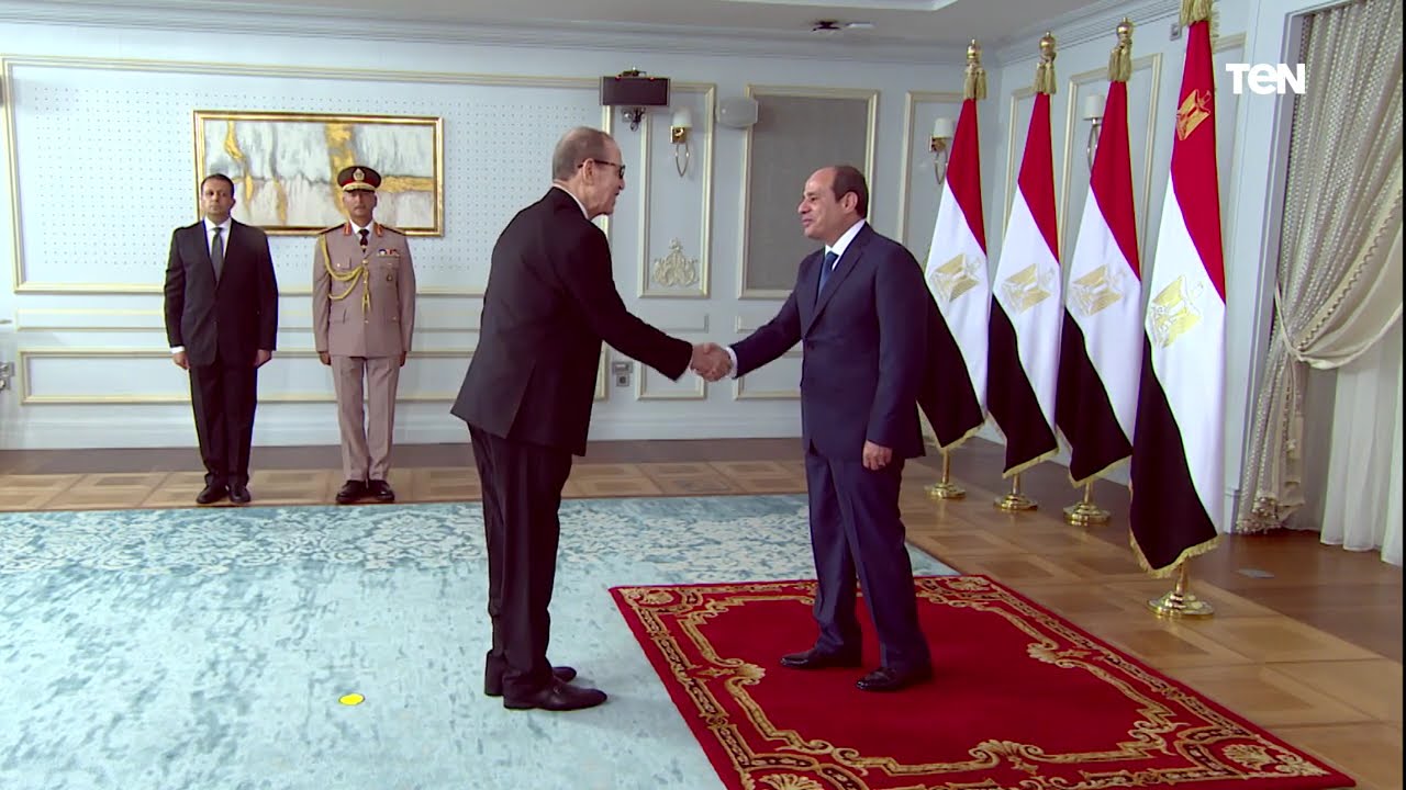 الرئيس السيسي يشهد حلف يمين رؤساء محكمة النقض والنيابة الإدارية وقضايا الدولة ويمنح الأوسمة للسابقين