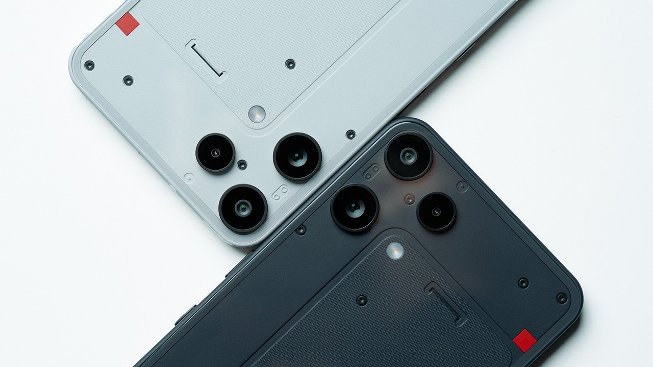 iPhone vs Nothing｜20万円と3万円、どちらが“幸せ”か