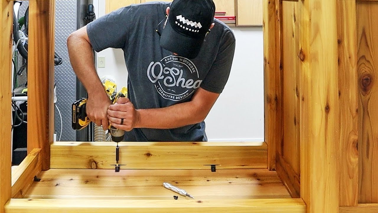 Dead simple way to attach a table top