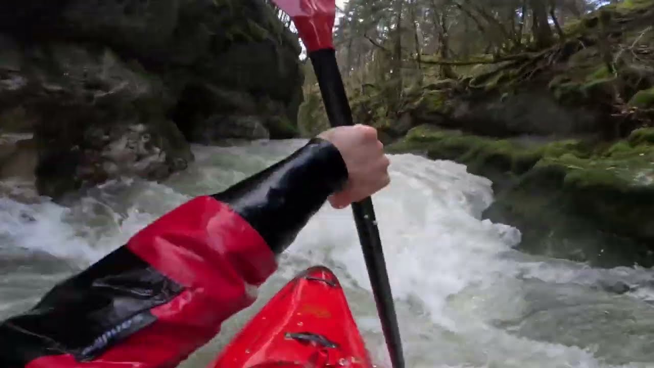 Lemme waterfall canyon kayaking