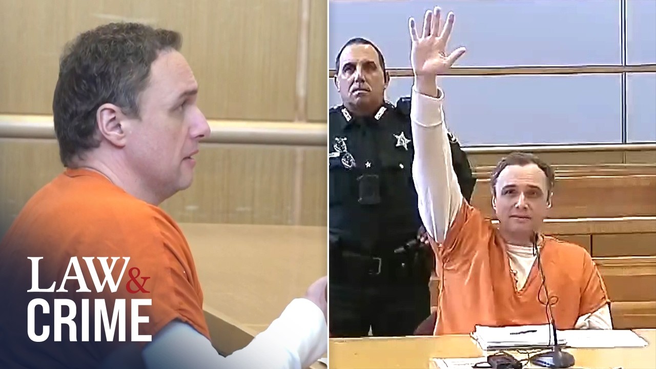 Accused Killer Surgeon Makes Bizarre Courtroom Move