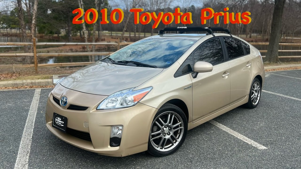 2010 Toyota Prius II Startup, Walkaround & Features