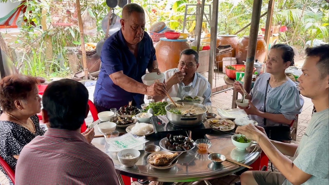 Ông Bà Nội Bé Na Đi Thăm Ông Bà Ngoại | Vinh & Truyen