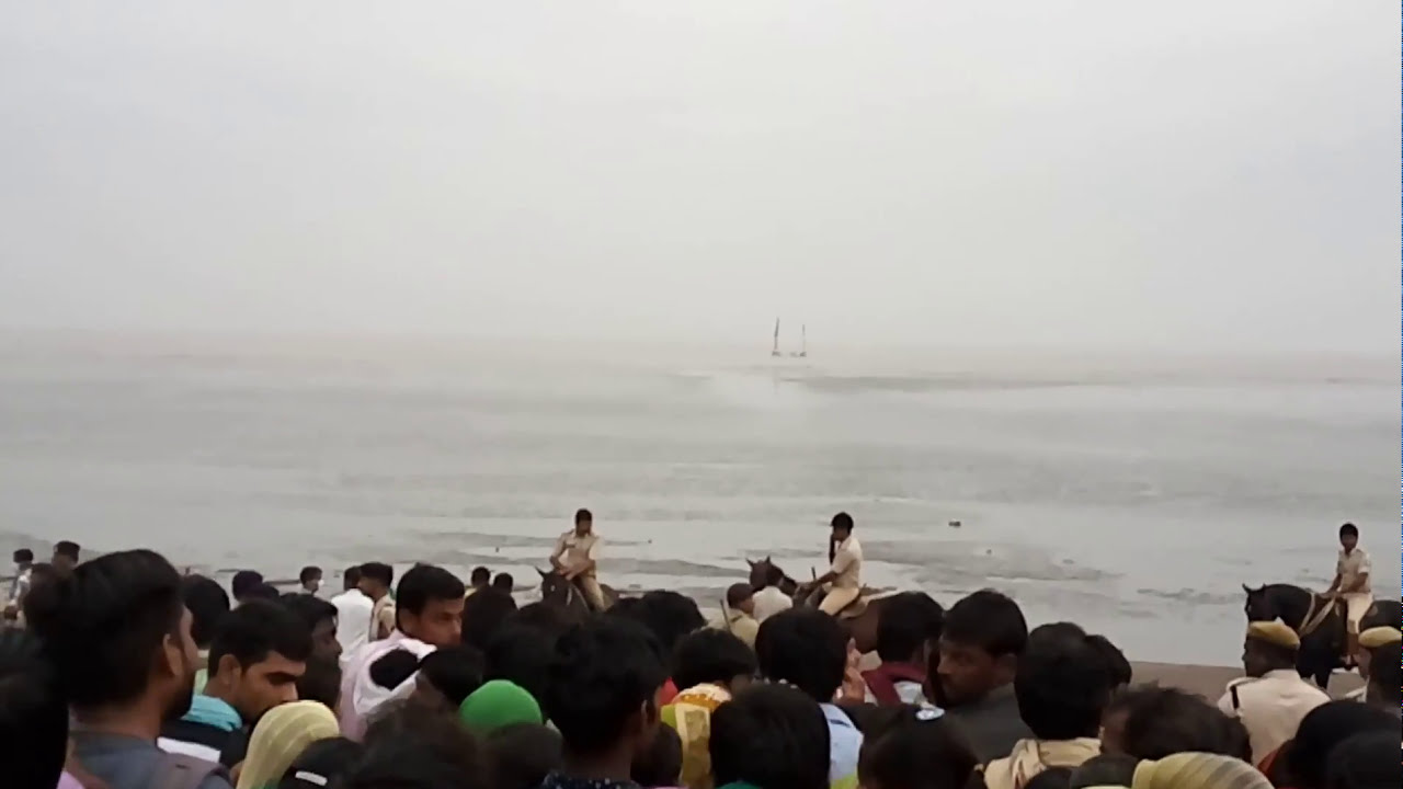 Shivling Darshan Bholenath Mahadev Bhavnagar Sea #shorts #trending #viral #bholenath#shiv#mahadev#yt