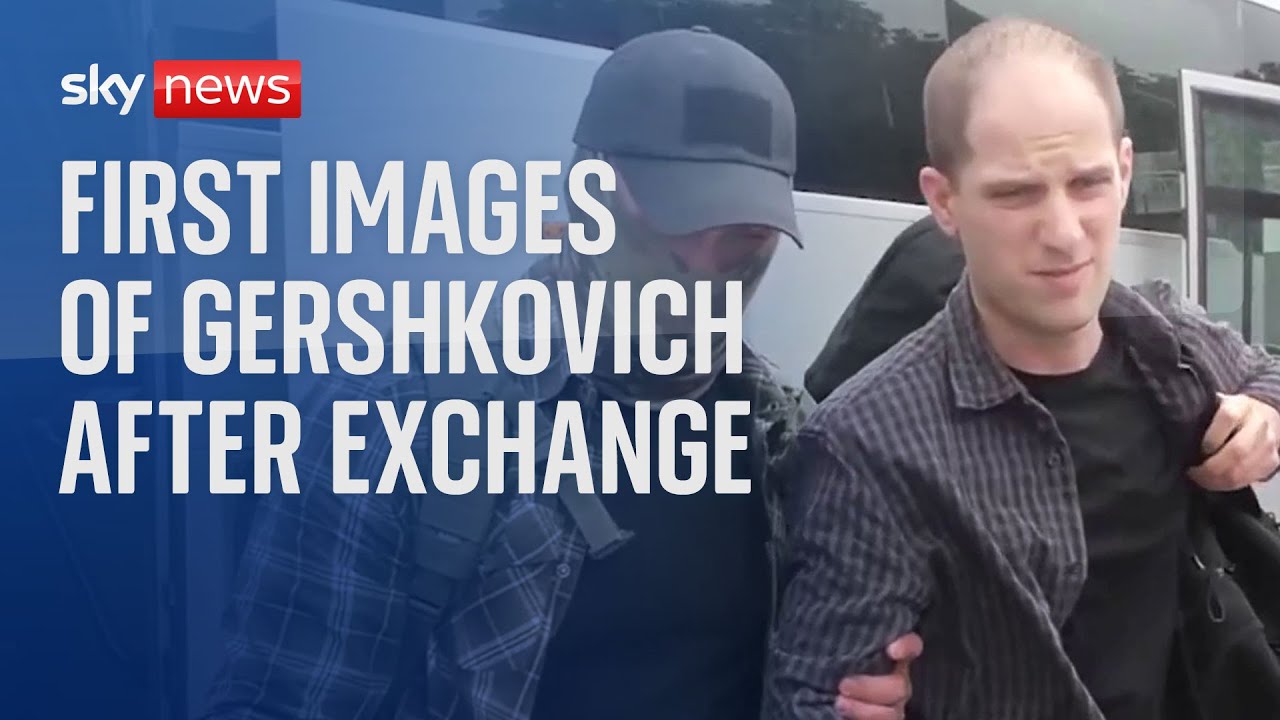 Western prisoners shown being released from Russia in prisoner swap