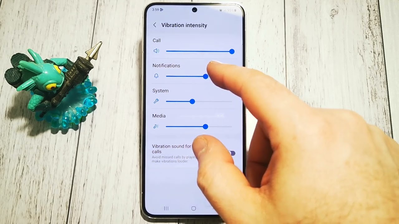 SAMSUNG GALAXY S22: How to change notifications vibration intensity | Quick Guide