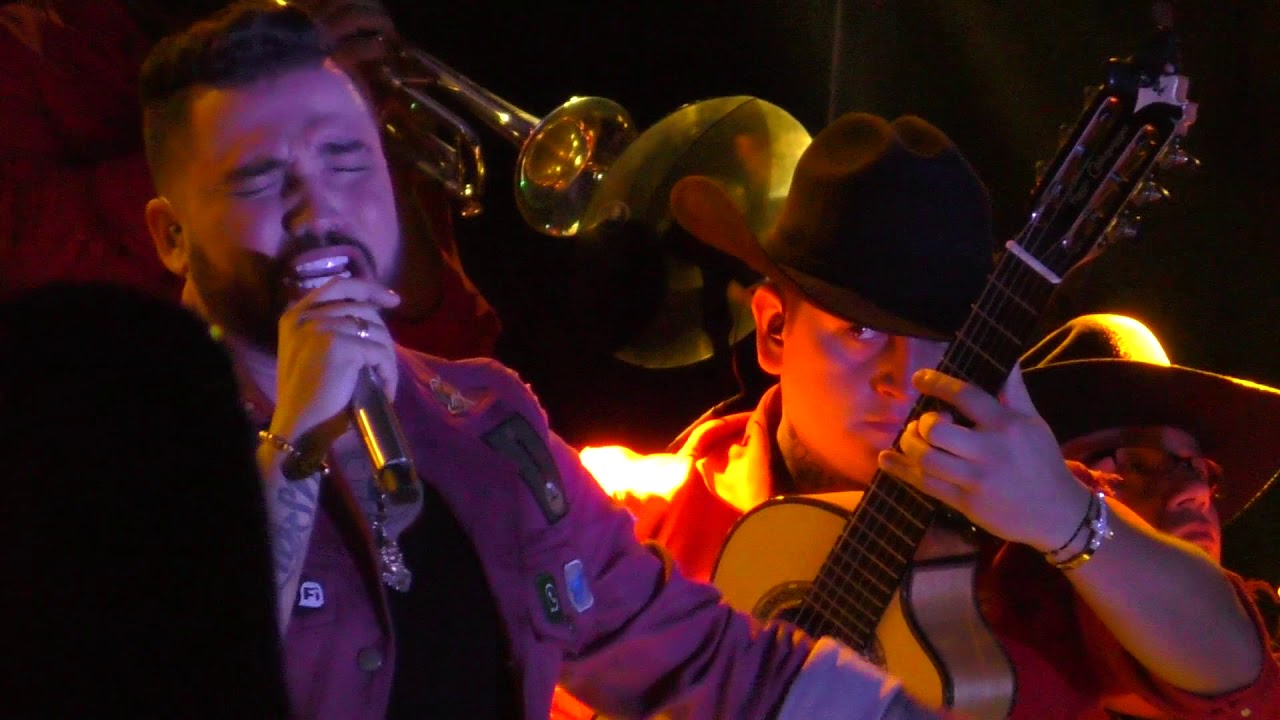 Jessi Uribe en Ibagu&eacute; - Celebraci&oacute;n a las madres. audio ambiente.