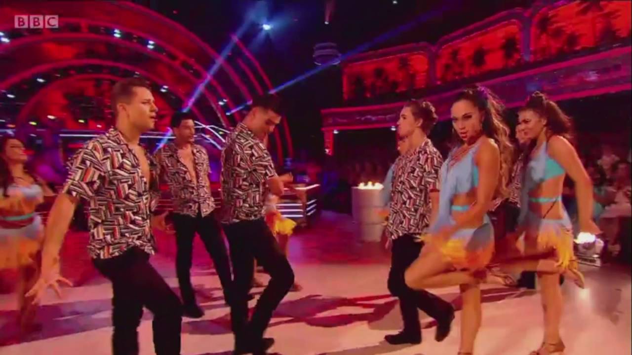 030916 meet the pros at launch show - Conga dance