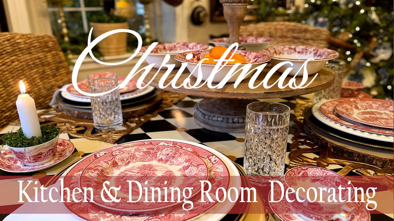 ~ CHRISTMAS HOME DECORATING ~ SIGHTS & SCENTS OF CHRISTMAS ~ GOLDEN TREES & CANDY BASKETS