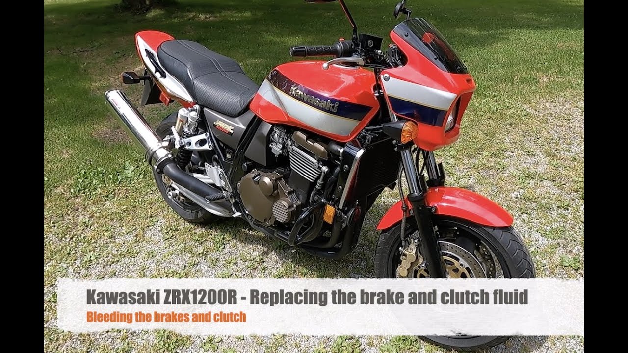 Kawasaki ZRX1200R - Changing the brake and clutch fluid