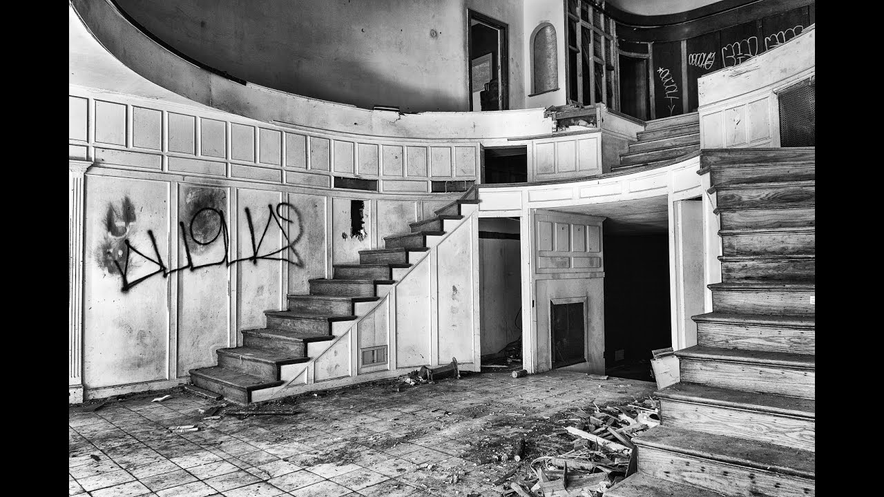 Urban Exploration - ABANDONED - Pennsylvania Mansion