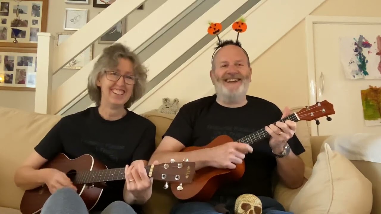 Monster Mash ( Bobby Pickett ) …. Ukulele Cover / Play Along