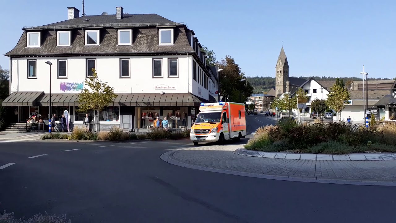 [Dauer Pressluft] Rettung Sauerland 7 RTW 1 auf z&uuml;giger Alarmfahrt