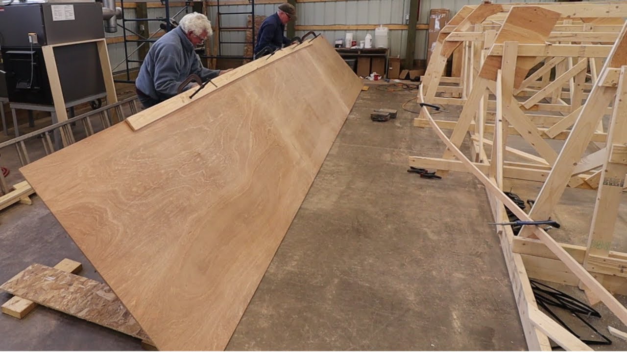 S2E10 Scarfing Plywood for Wave Rover's Hull || Building a Scarfing Jig || Building a Wave Rover 650