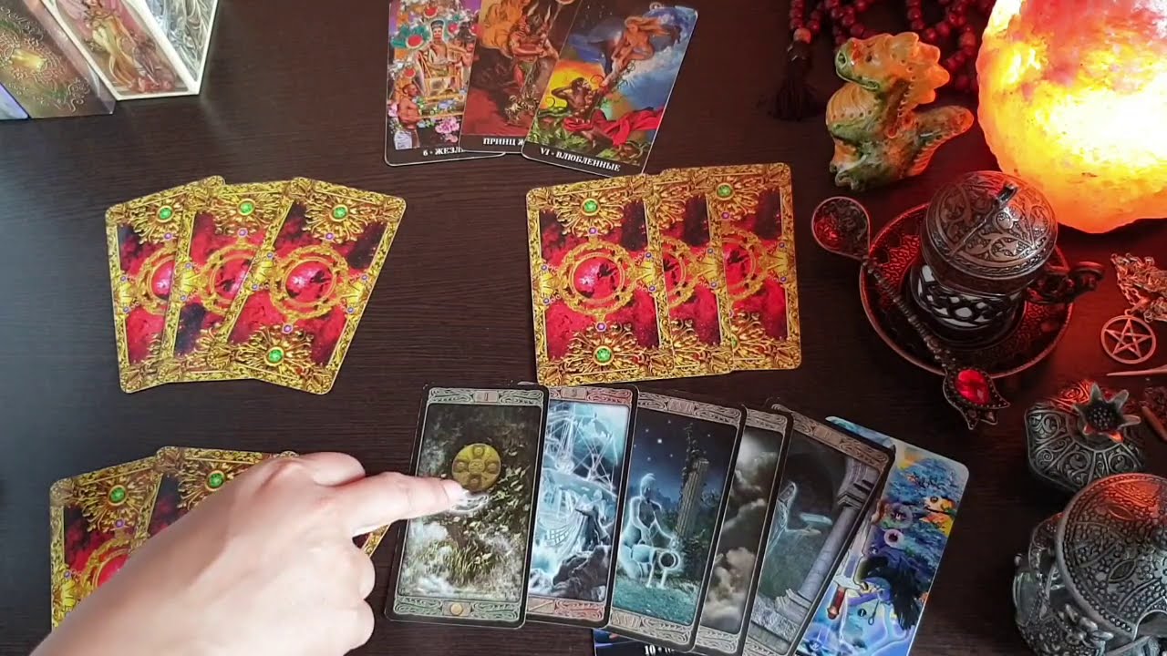 КОГО ОН БОЛЬШЕ ЛЮБИТ МЕНЯ ИЛИ ЕЕ?💯💣💥🤴💞👸💐🌷🌼🌺🌻🌸