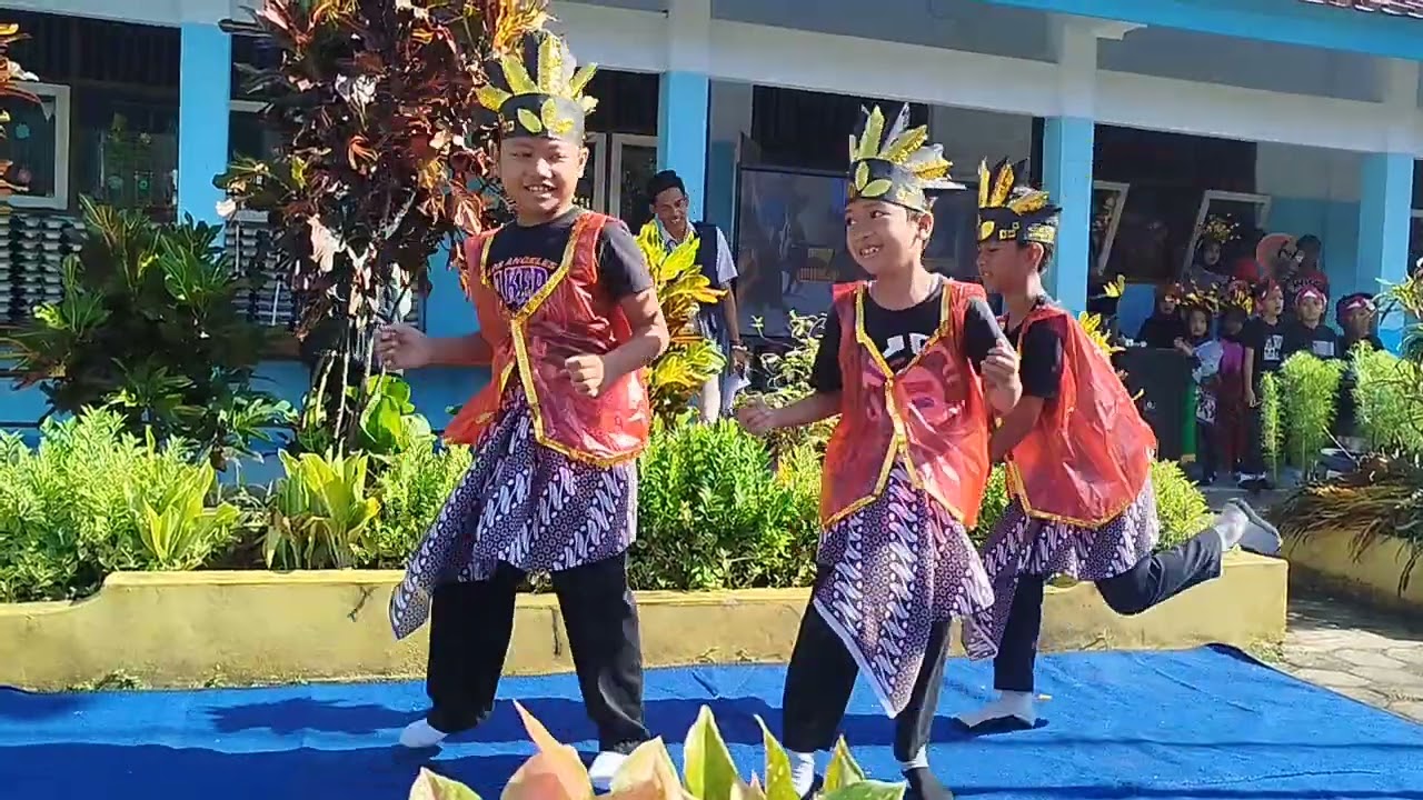 TARI YAMKO RAMBE YAMKO || SISWA KELAS 3 || KELOMPOK 2