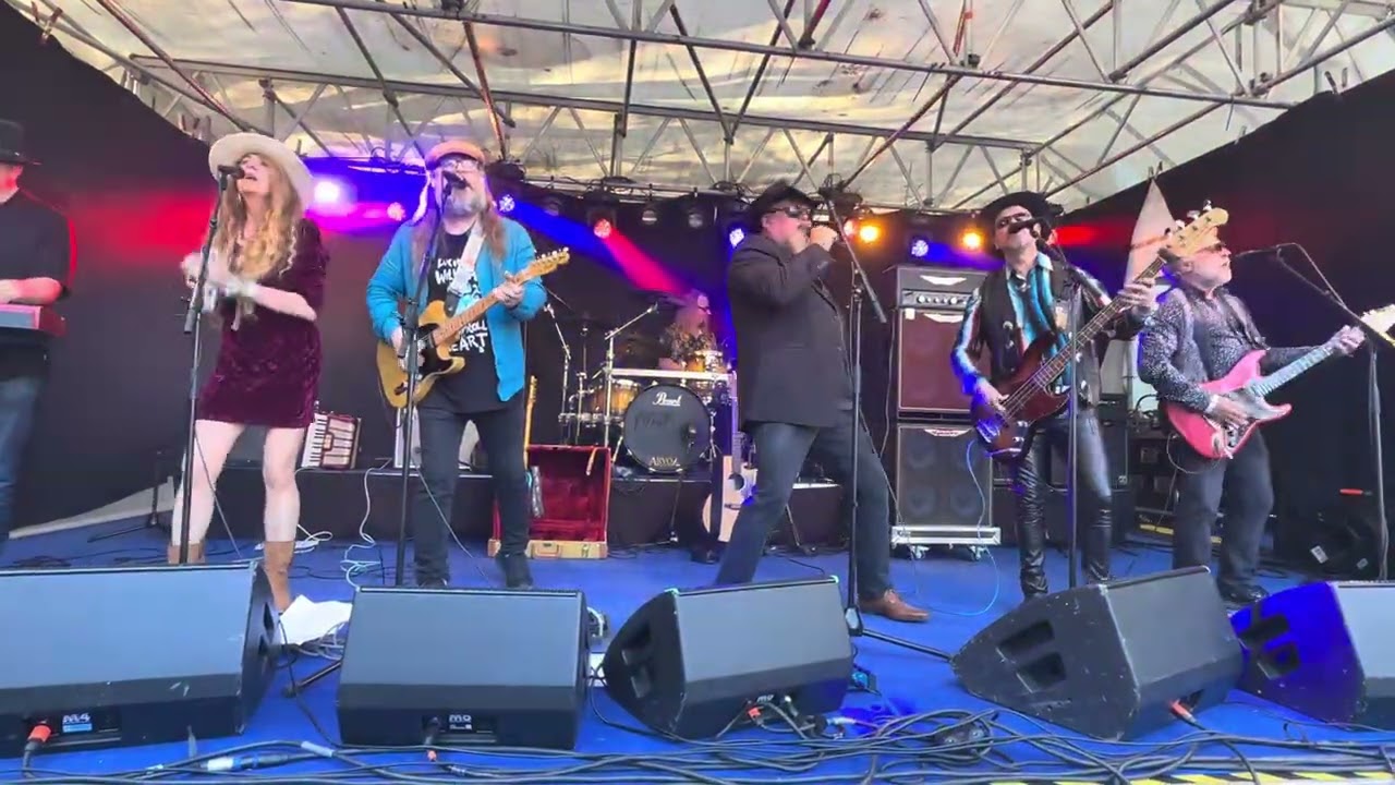 Freud Marx Engels & Jung Revisited, En koskaan mene sänkyyn ruman naisen kanssa @Sorilafest 14.6.25