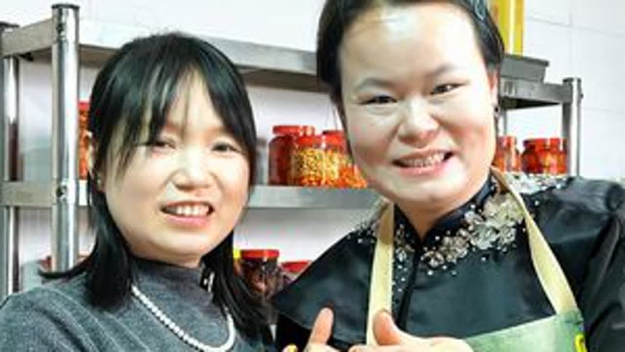 刘姐教做冷吃牛肉 陪亲家母出来做完“手甲”，她想吃牛肉干，安排起来！香辣冷吃牛肉它来啦，跟着刘姐学，绝对好吃#冷吃牛肉#香辣冷吃#生活vlog #美食趣胃计划