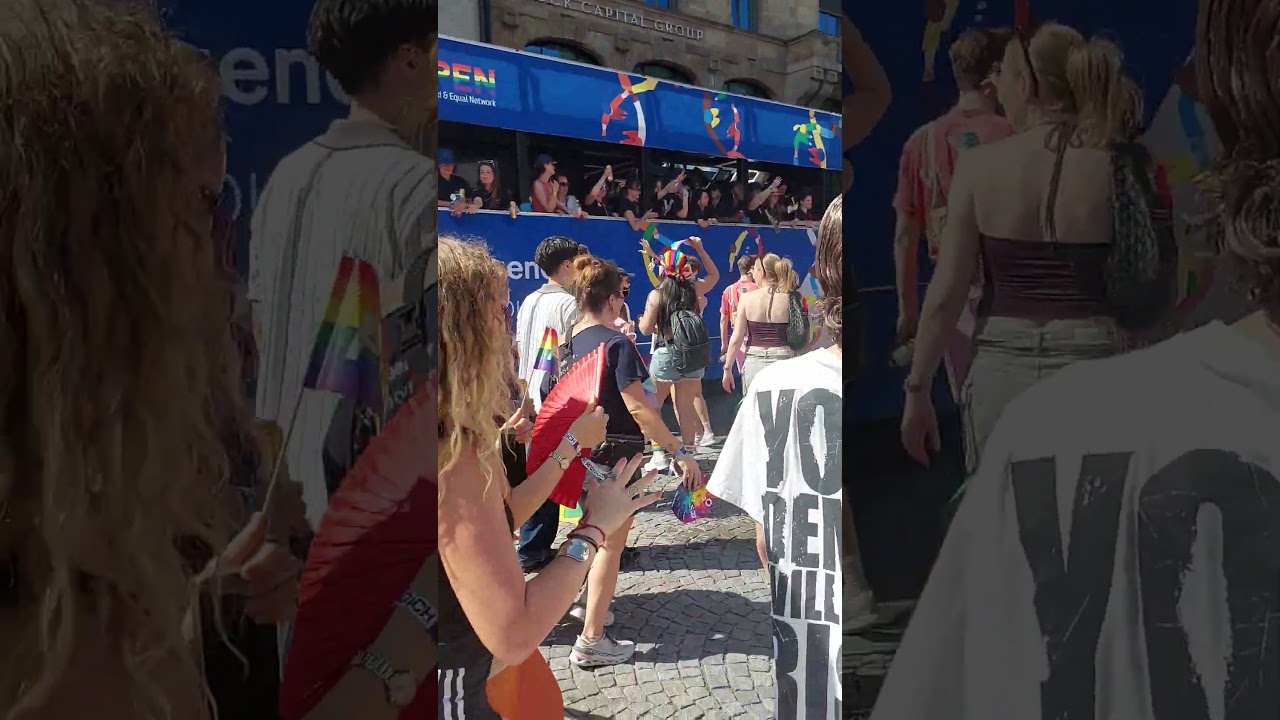 LGBTQ 2025 Pride Munich - LGBTQ Rainbow🌈 - Love is Love - Karlplatz - Berlin 🇩🇪