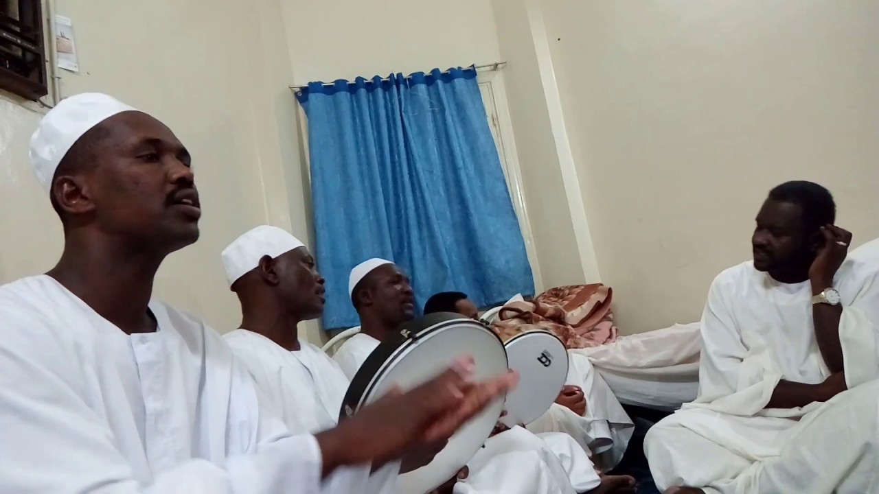 لي سوحو عرج المزكر المادح إسماعيل مطر بالمدينه المنور بحضور أبونا شيخ عبد الباسط الشيخ موسي