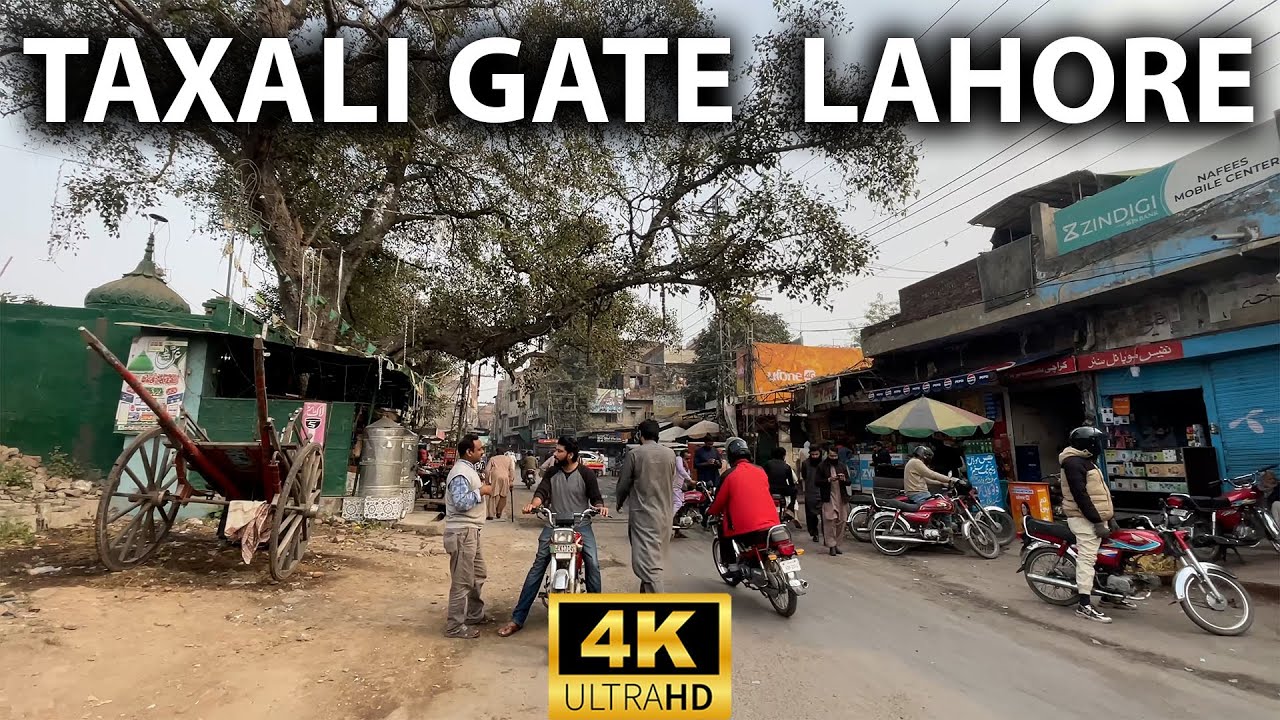🇵🇰 Taxali Gate Lahore | Walking Tours | 4k 60fps | Food and Culture
