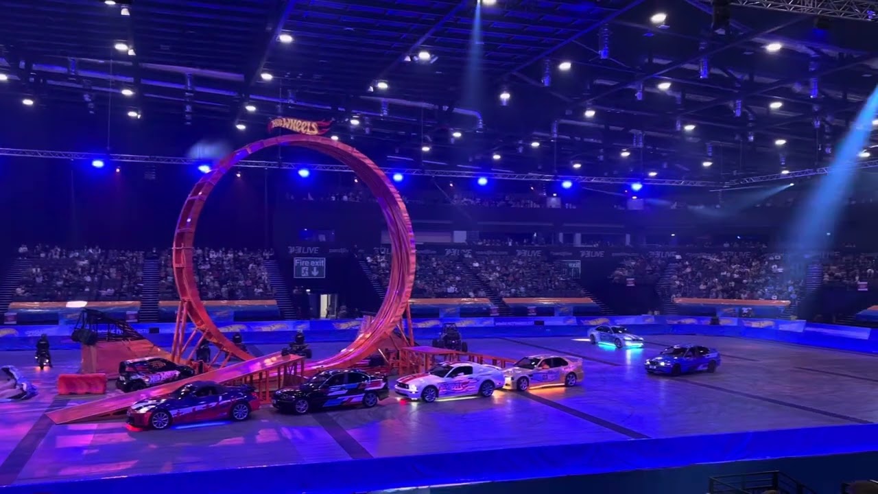 Hot Wheels Stunt Show 