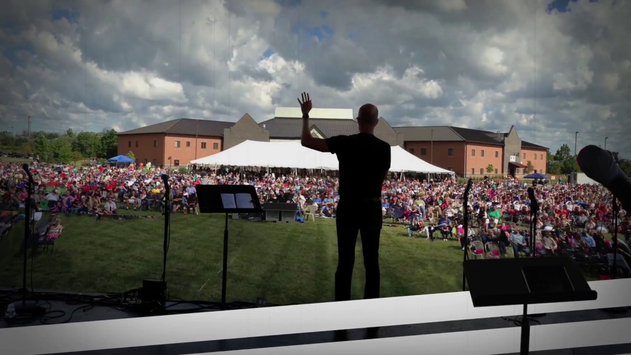 Difference Maker : A Look Back at 38 Years of Mike Slaughter's Ministry at Ginghamsburg Church