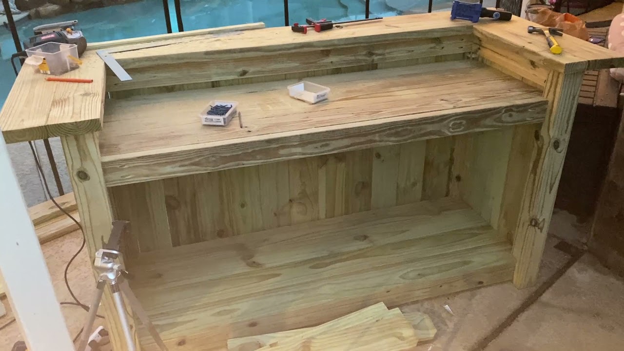 Outdoor Bar with Lights - DIY