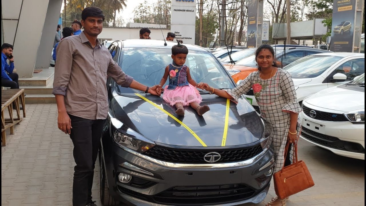 First Delivery Video of Tata Tiago Facelift BS6 Model | Cake Cutting,Exterior,Interior&Driving Video