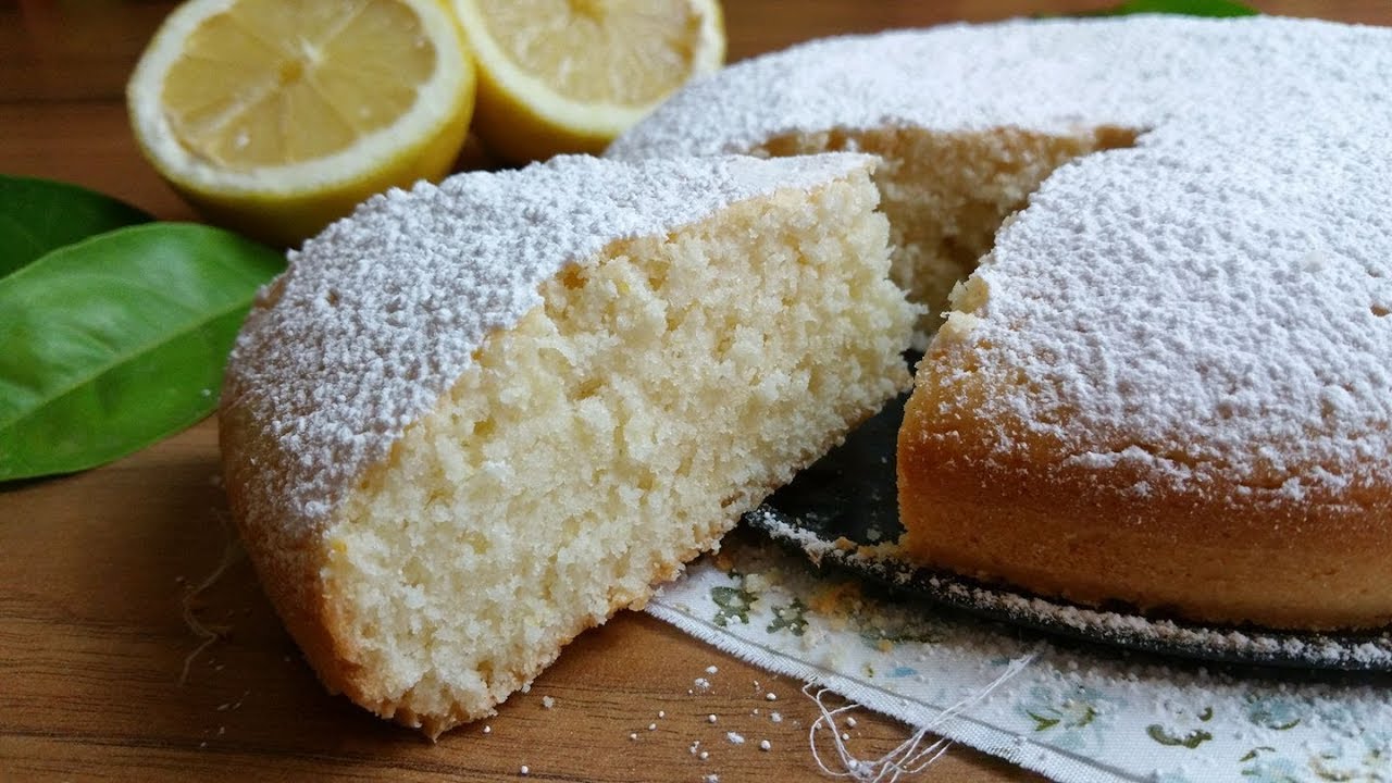 Torta light sofficissima al limone , senza uova, burro e latte