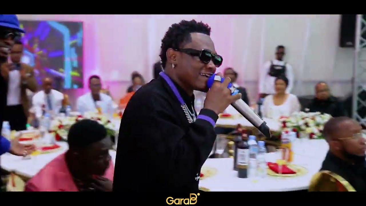 SURPRISE YA MBOSSO KATIKA BIRTHDAYA YA MANARA ILIKUWA YA MOTO SANA... VIBE LAKE NI BALAA.
