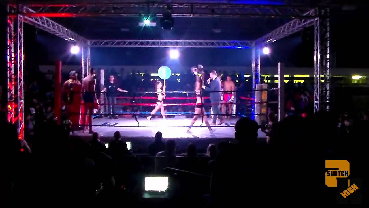 Etiandro Garcia (Team Elite) VS Ashley Robinson (Tricore)