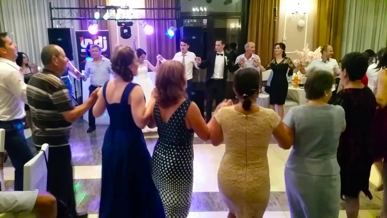 dj nunta bacau - solista nunta - Cristina Matei & Dj Radu Gaitan - Hore Sarbe Batute 2016