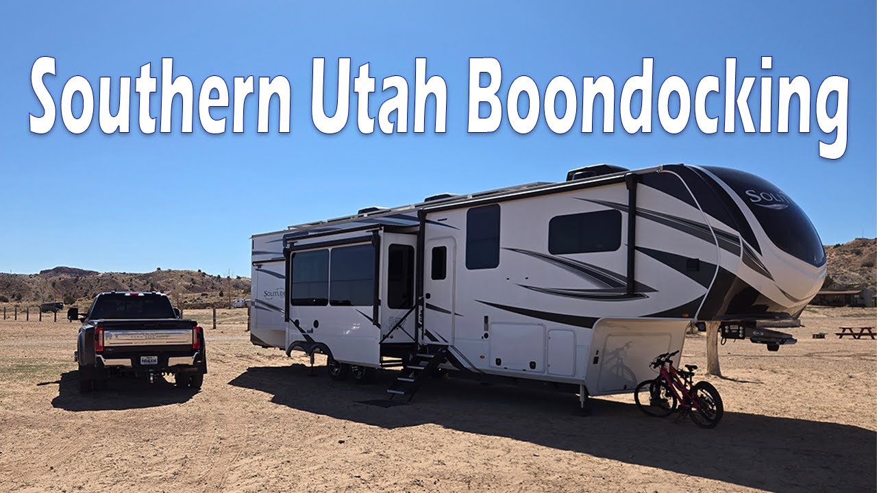 Off-Grid in Southern Utah! Horse Rescue Harvest Host + Page & Kanab Adventures