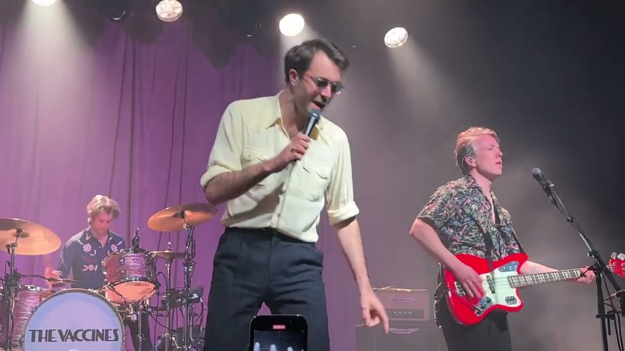 The Vaccines perform “Wreckin’ Bar (Ra Ra Ra)” live at Brooklyn Steel on January 17, 2025