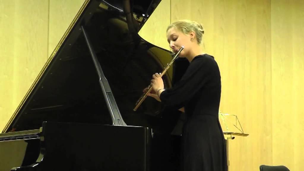 Doina Rotaru: Légende pour flûte et résonateur - Maren Clara Paterok (flute)