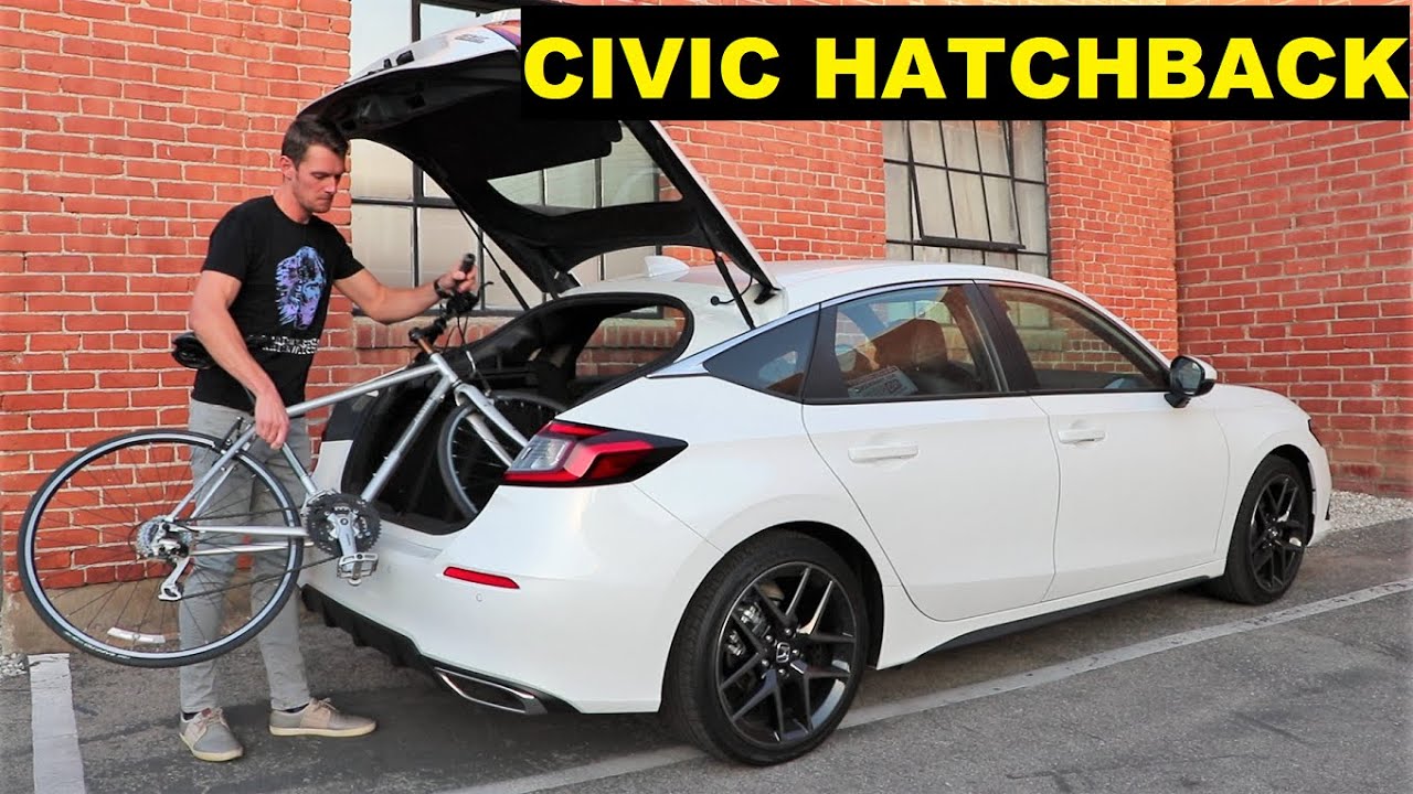 Here's Why The Honda Civic Hatchback Is Better than Small SUVs - 2022 Civic Hatchback Manual Review
