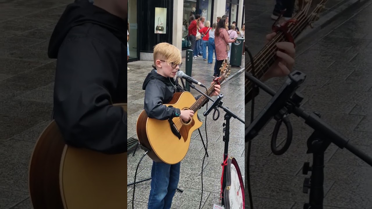 This Busker Lit Up Grafton Street 🎸 Beatles Classic Busking Magic