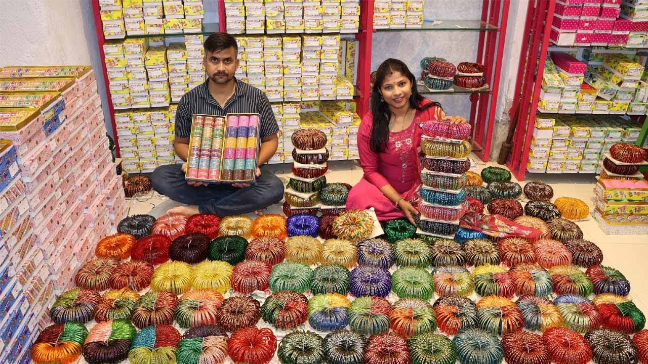Shocking rate in Begum Bazaar! 💥 ₹10/dozen bangles | Cheap fancy bangles market