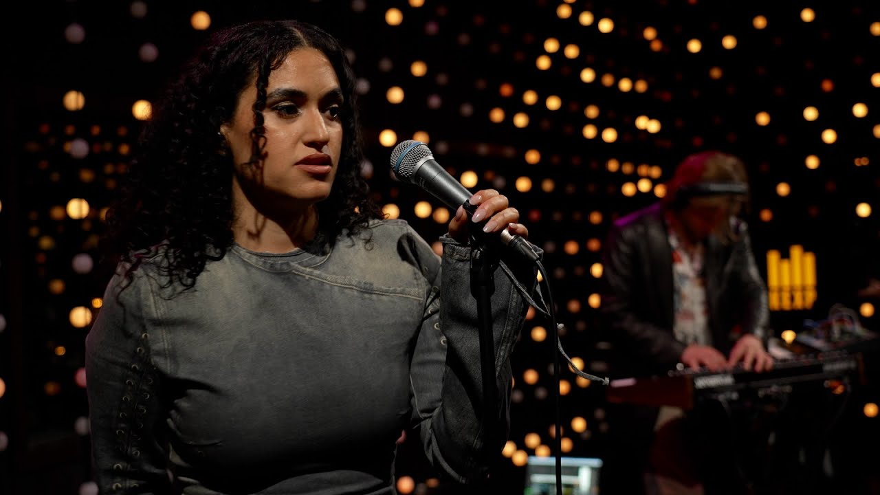 Empress Of - What's Love (Live on KEXP)