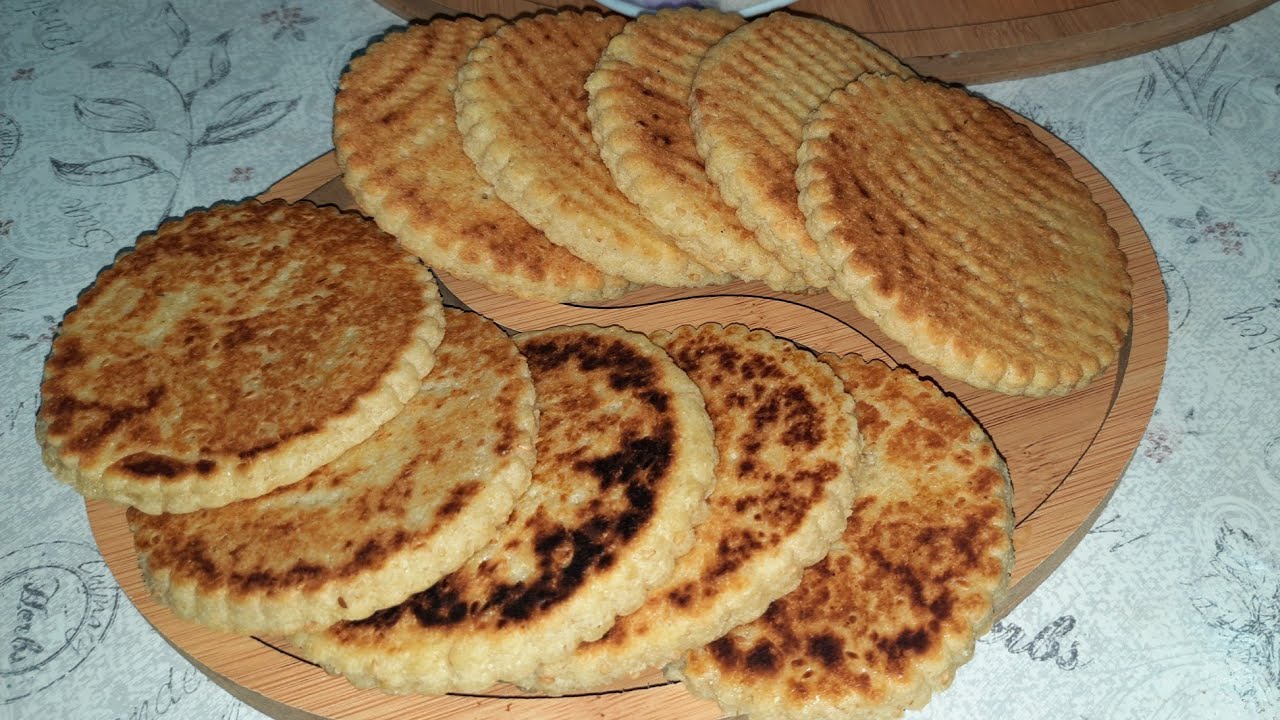 ميني كسرة بالحليب أحلى منها ماكانش لقهوة العصر تحميرة وبمكون مدلها ذوق ولاأروع😋😋