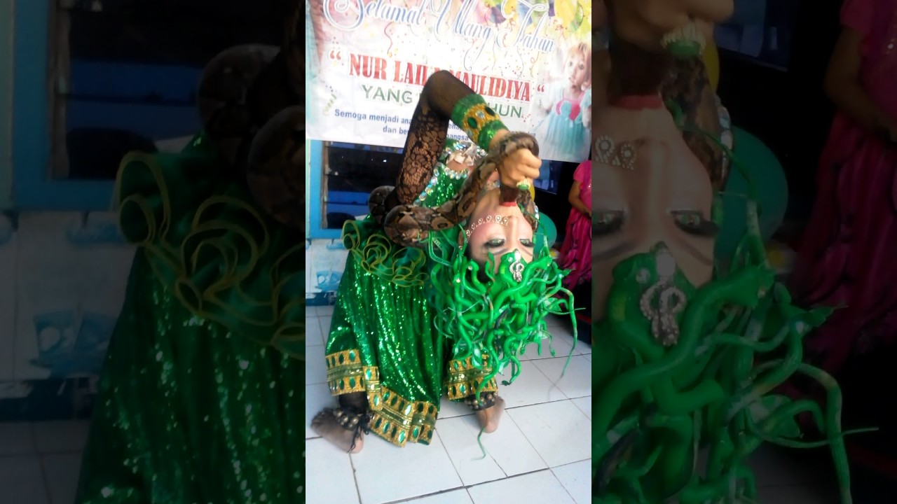 (Madura Alang Alang) Tari ular laura perez