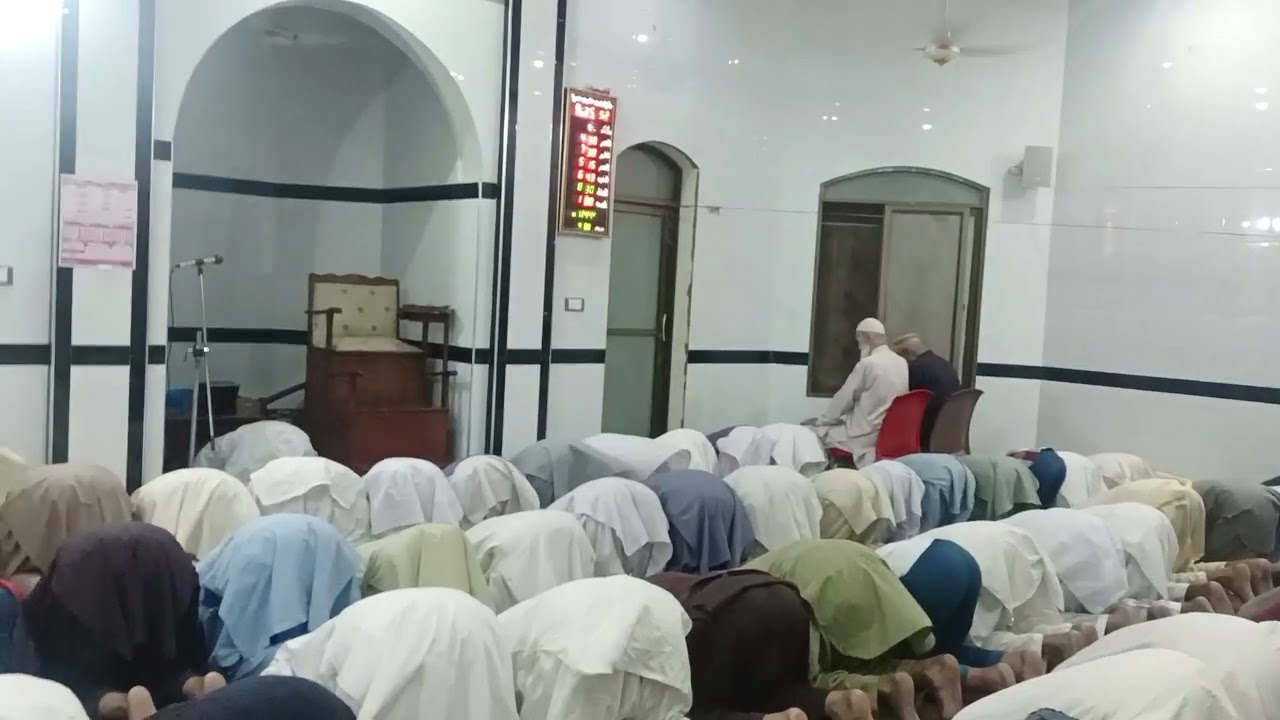 خادم القرآن قاری عبد القیوم صاحب صلاۃالاوتر جامع مسجد حسن شریف ٹاؤن سرگودھا 2023