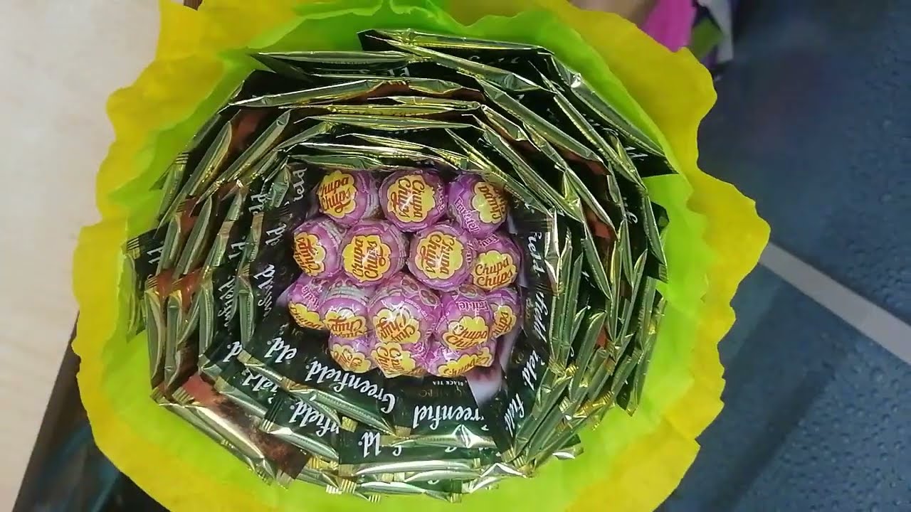 БУКЕТ ИЗ ЧУПА  ЧУПСОВ И ЧАЯ