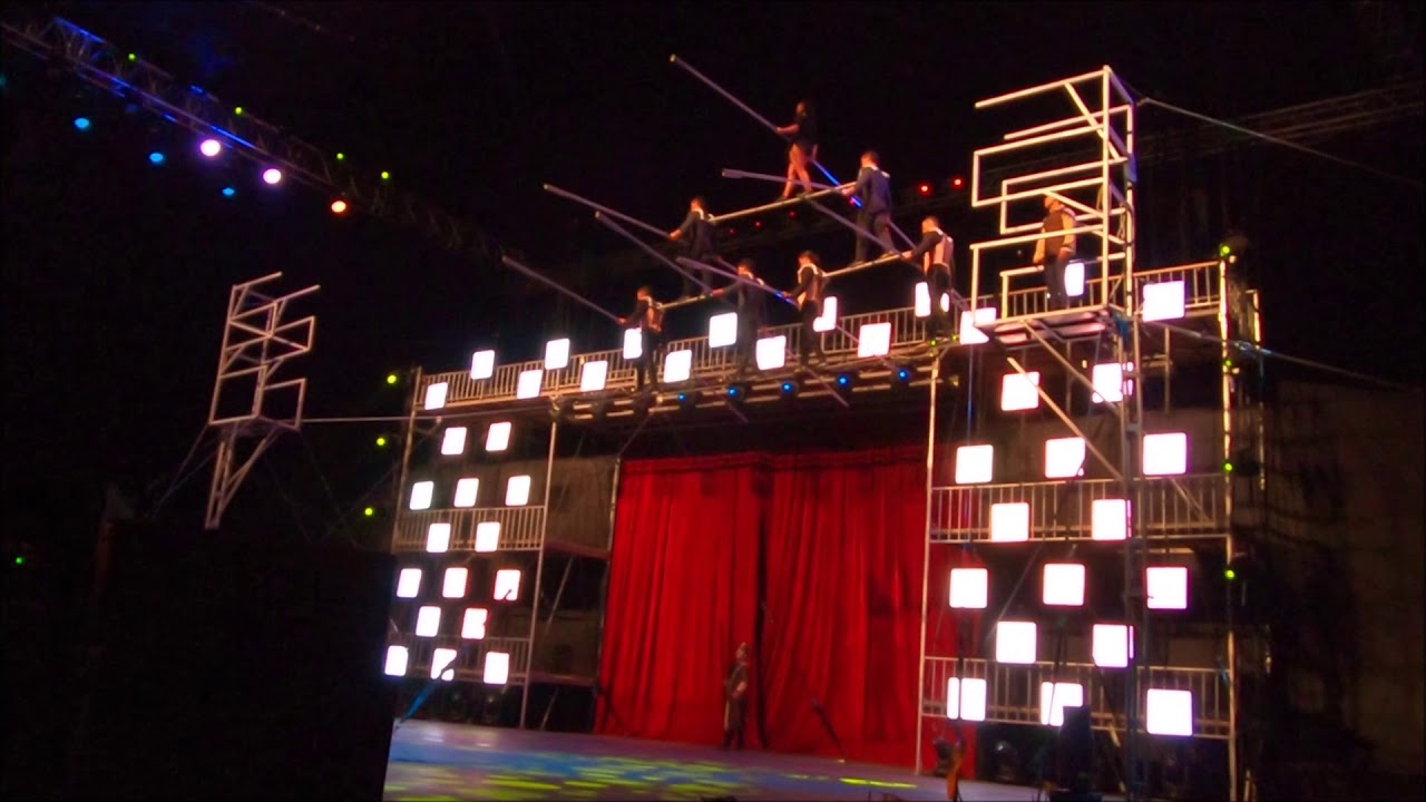 Primeiro show, tudo que rola dentro do Chapito shows!