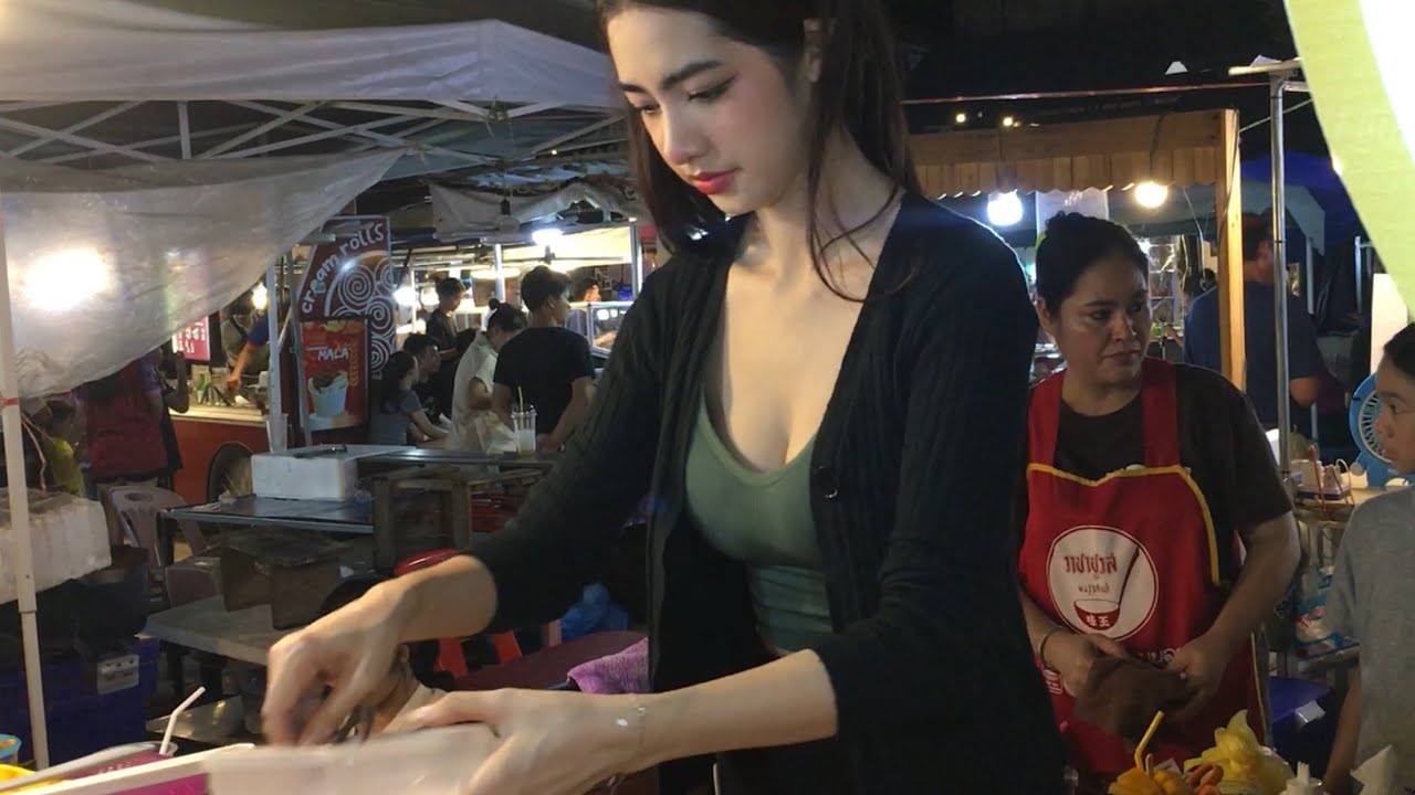 ไปดูน้องฝ้าย ขายไข่ห่อข้าวถนนคนเดินที่สีหอม เวียงจันทร์ #สปปลาว #เที่ยวลาว #เวียงจันทร์ #streetfood