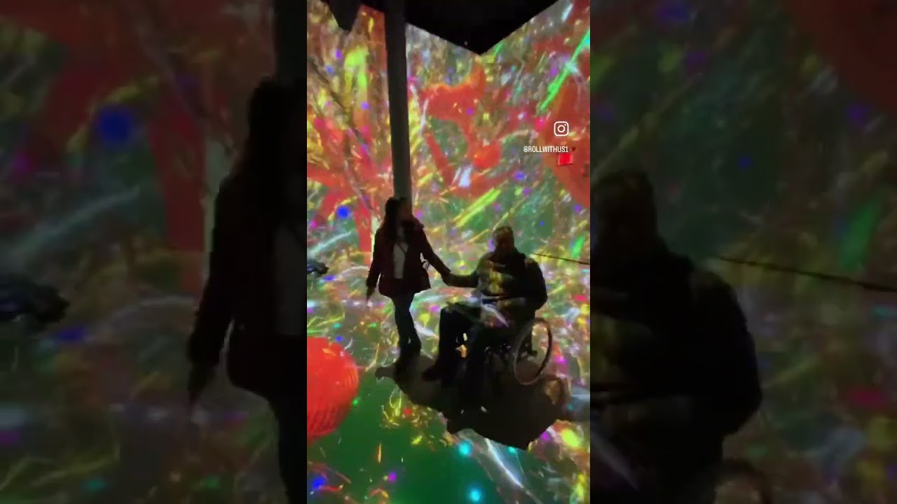 Wheelchair Accesible - Immersive Art Experience in New York #shorts #wheelchair #disability #couple