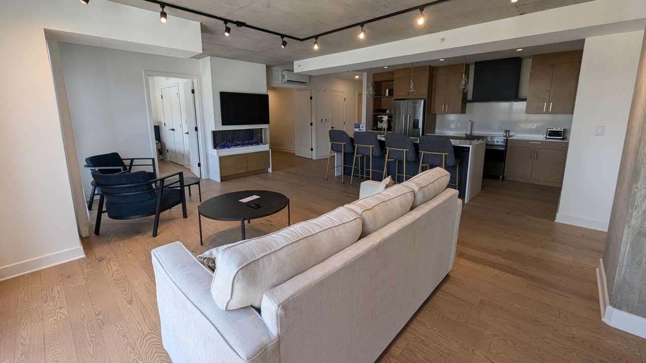 Quartier des Marinas - Hotel - Magog - Penthouse - Condo - Memphrémagog - Quebec - Canada -FULL TOUR