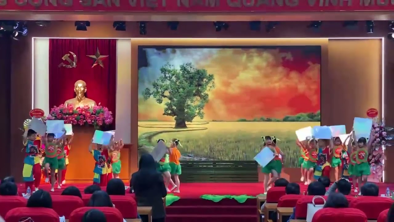 Nghĩa sư đồ chữ đẹp mà nết càng ngoan - Chào mừng 20.11.2023 Trường Tiểu Học Thị Trấn Trâu Quỳ