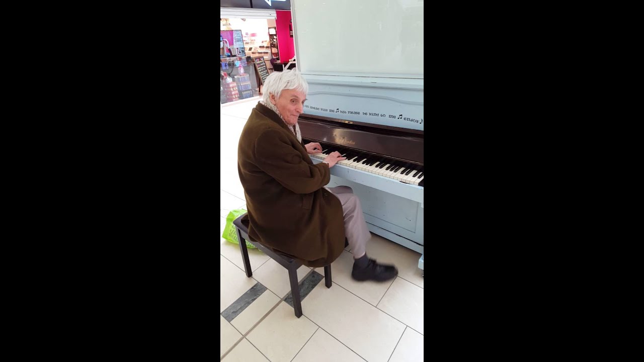 The Piano Man @ Frenchgate
